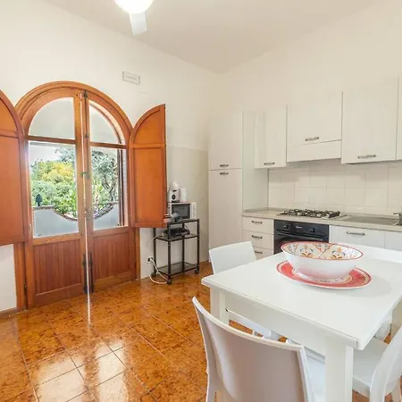 3-casa Sul Mare Con Piscina Vicino Cefalu *